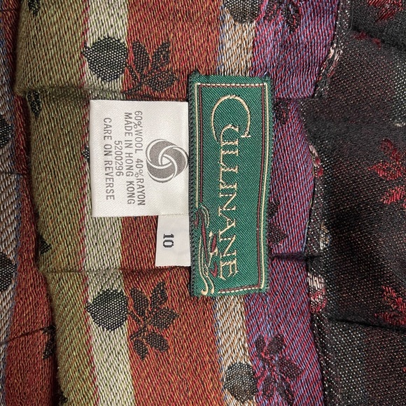 Gorgeous midi length vintage Cullinane Size 10 patterned skirt. - Picture 6 of 7